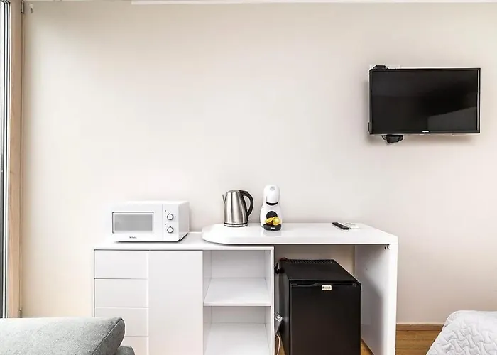 Aisa Near The Apartment Parnu